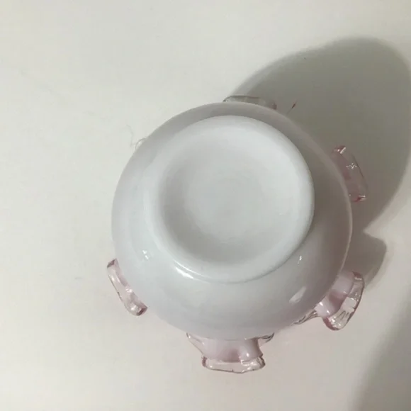 VTG Silver Crest MilkGlass Pink With White Ruffled Rim Vase Unmarked Fenton - Picture 6 of 6